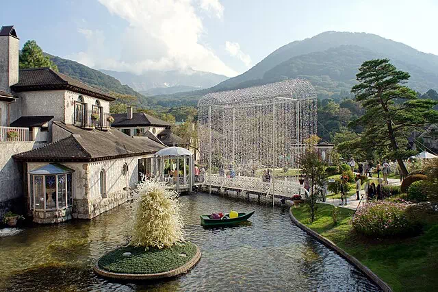 Hakone Venetian Glass Museum