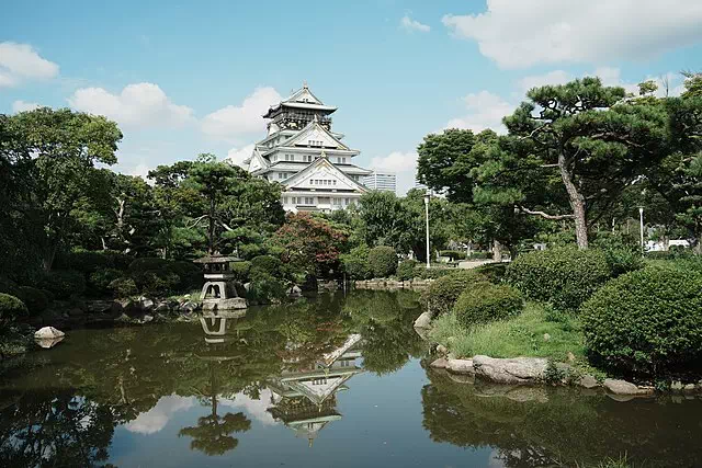 Eastern Osaka (<i>Higashi</i>)